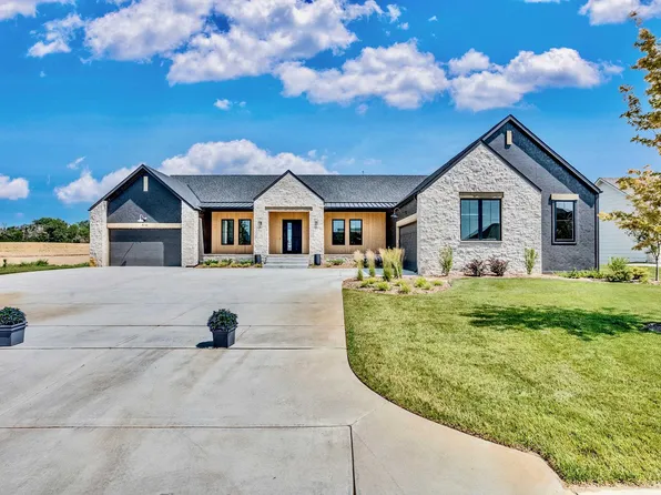 4790 N Ridge Port St, Wichita, KS 67205