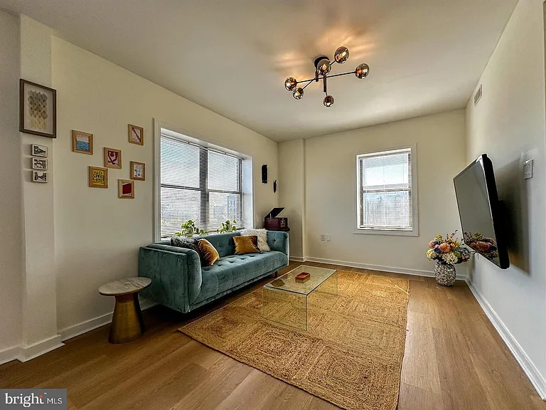 80 New York Ave NW #402 — Photo 8
