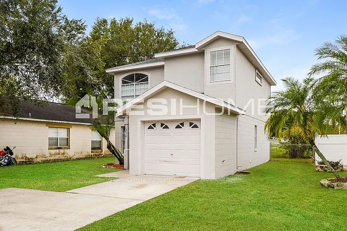 3 bed, 2.5 bath, 1295 sqft, $2,300 — Photo 2