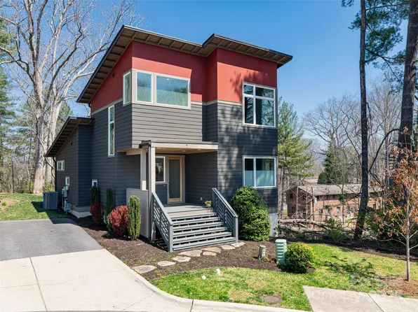 7 Mauricet Ln, Asheville, NC 28806
