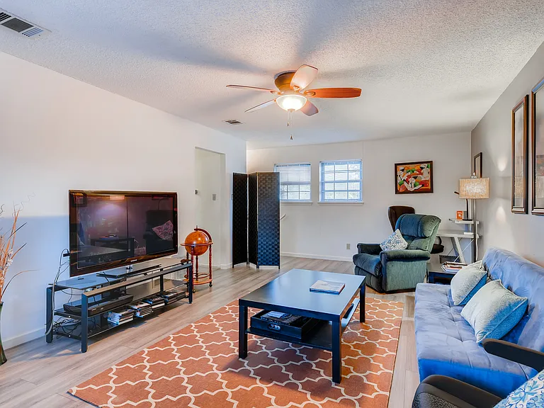 3315 Western Dr — Photo 5
