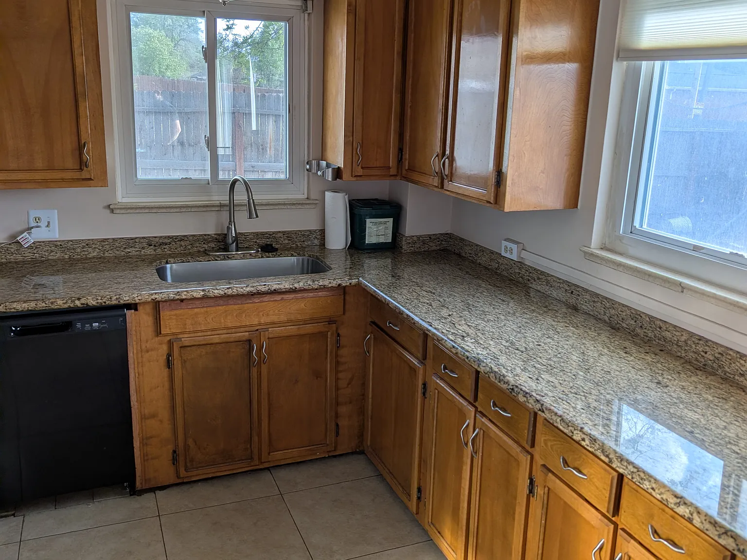 2 bed, 950 sqft, $2,000 — Photo 4