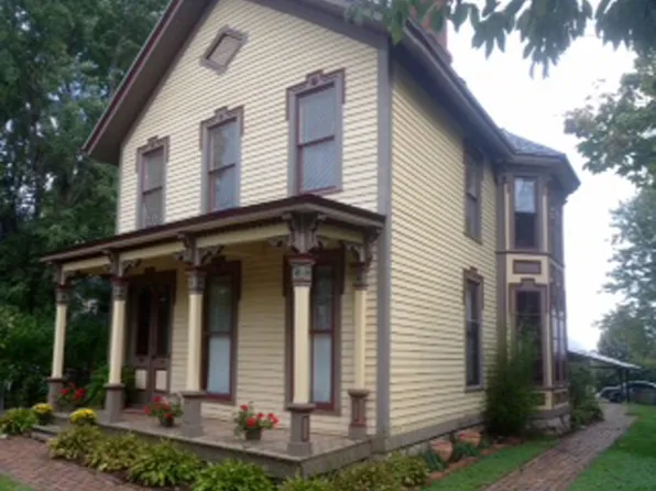 909 Farnam St, Davenport, IA 52803