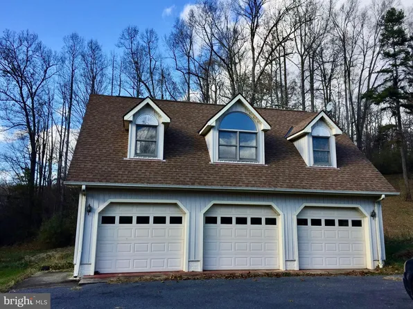 9078 Garage Apt Knoll Run Ln, Marshall, VA 20115