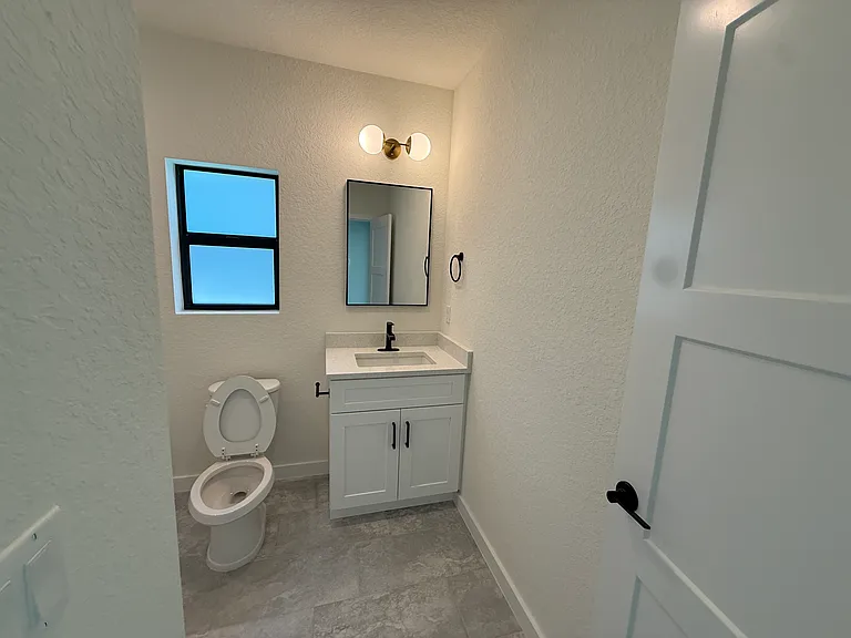 4807 Sabrina Ter — Photo 14