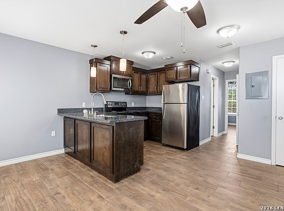 2nd image of 214 Allen Dr Unit B