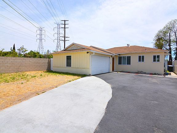 5th image of 12242 Lull St
