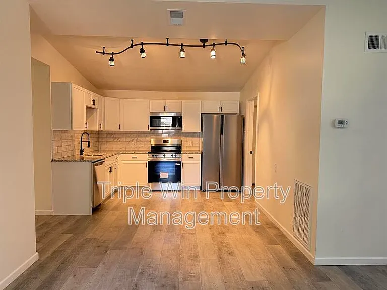8301 Pepperidge Dr — Photo 6