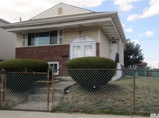 18119 147th Ave, Springfield Gardens, NY 11413