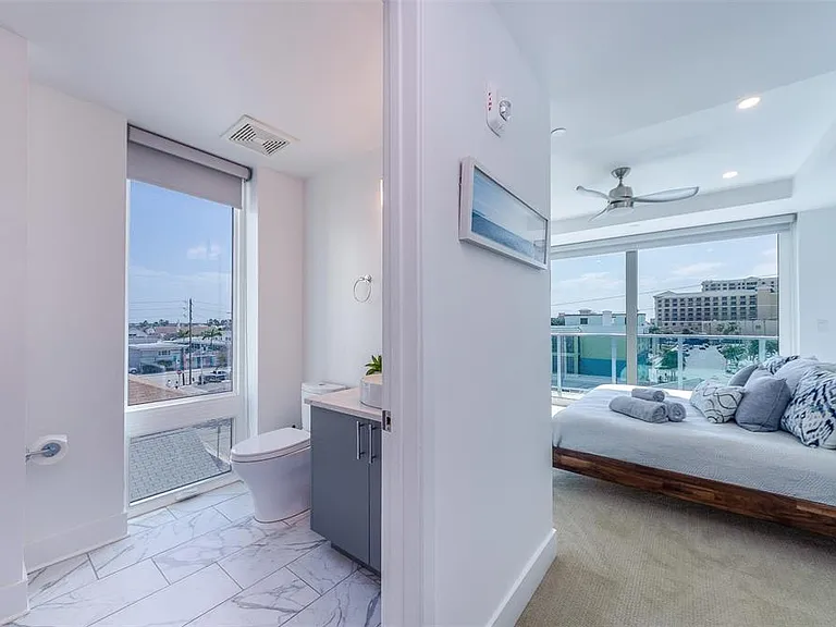 15 Avalon St #401 — Photo 21