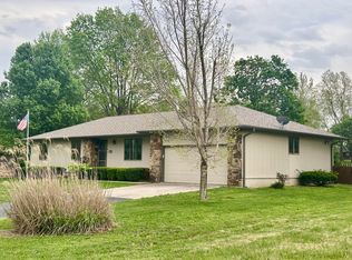 1206 Smith Avenue, Marshfield, MO 65706