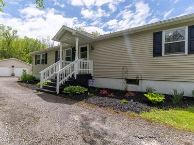 7226 Lakeshore Rd, Cicero, NY, 13039