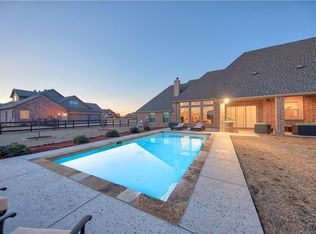 13421 Prairie Chapel Trl, Justin, TX 76247