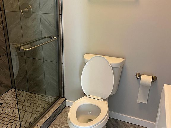 4th image of 3239 S Emerald Ave #1