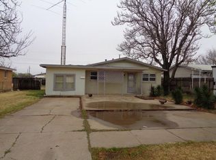 2106 Independence St, Plainview, TX 79072