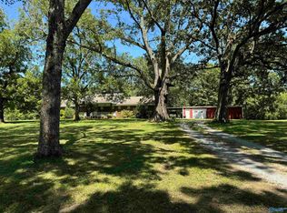 1564 Byrd Rd SE, Hartselle, AL 35640