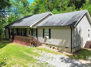 131 Mayflower Ln, Sylva, NC 28779