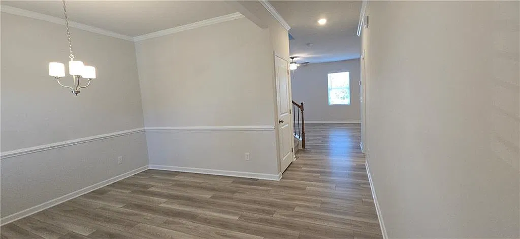 4 bed, 2.5 bath, 2200 sqft, $2,450 — Photo 3