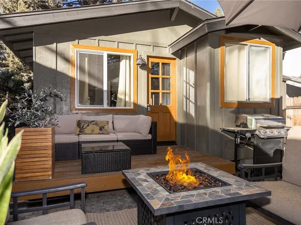 818 W Aeroplane Blvd, Big Bear City, CA 92314