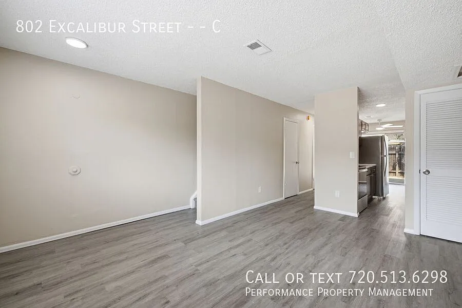 Spacious Townhome-Style Unit in Central Lafayette 2 Bed, 1.5 Bath with Modern Comforts — Photo 4