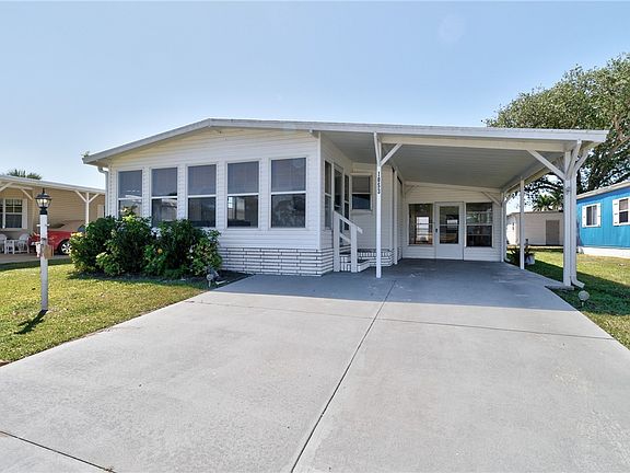 2nd image of 1053 Manila Dr
