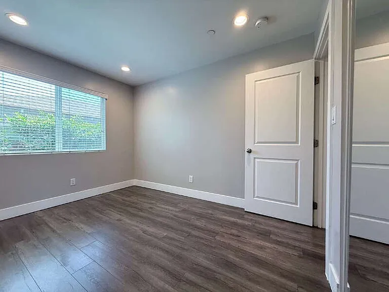 3652 1/2 Percy St #LOWER — Photo 26