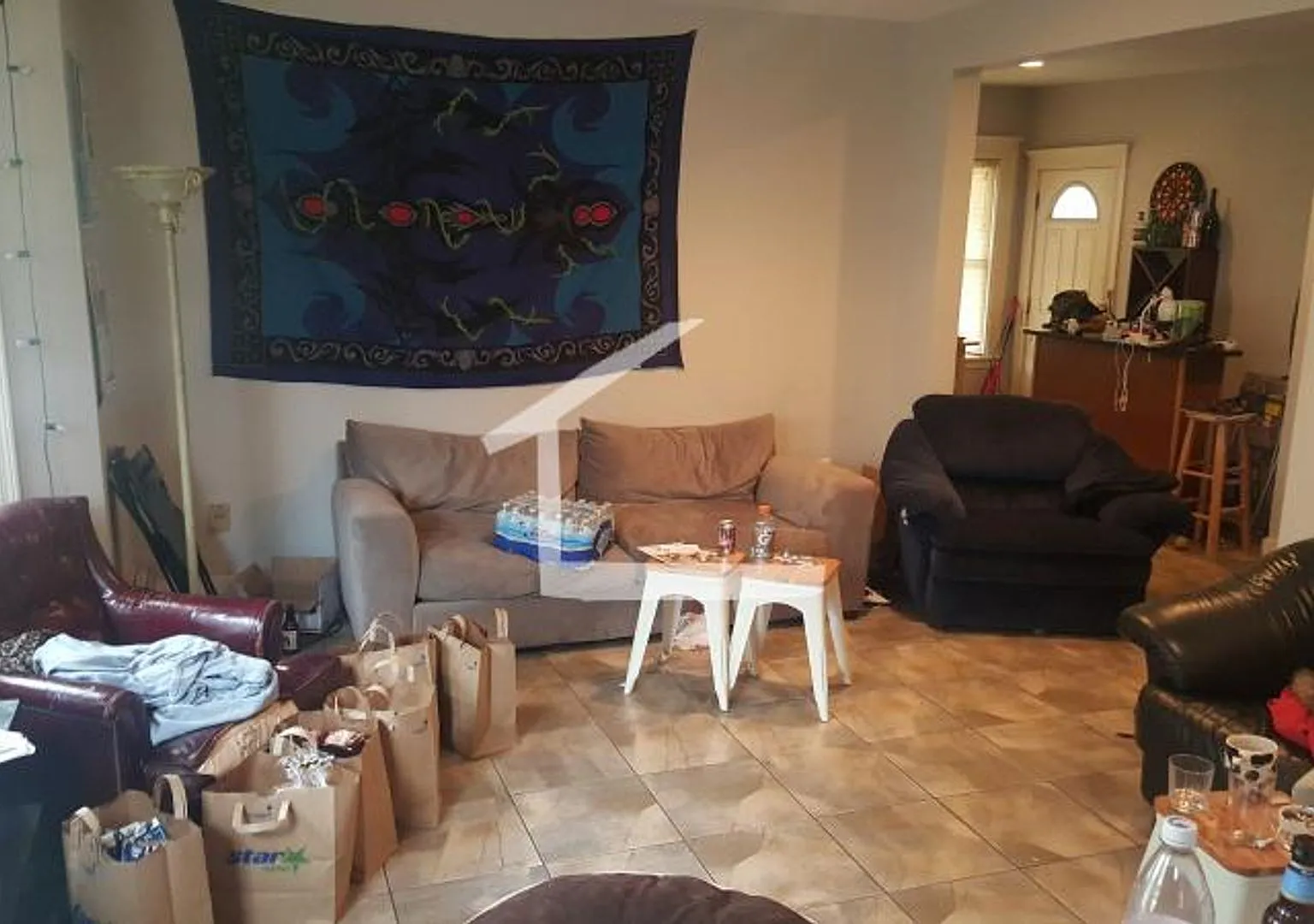 Charming 6 Bedroom-No Broker Fee — Photo 1