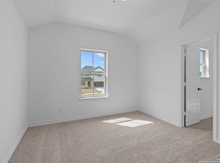 4055 Paddock Trl, Seguin, TX 78155