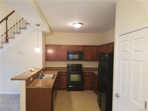4th image of 226 Patriots Village Dr #0