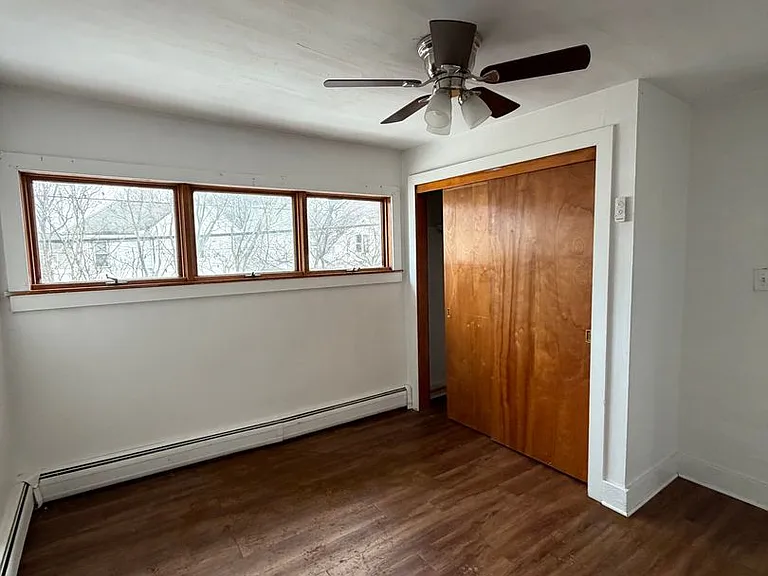 1817 Dickson Ave — Photo 20