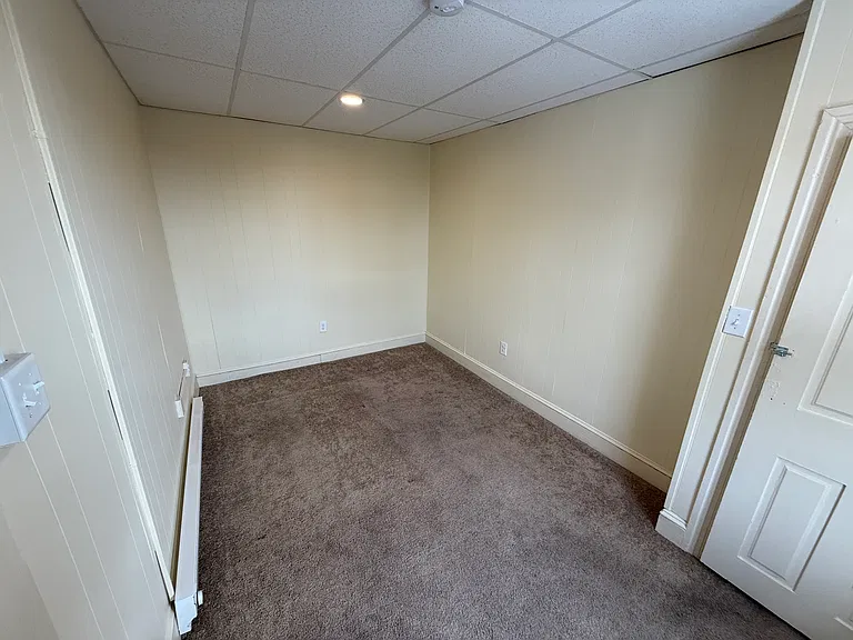 253 N York Street — Photo 3