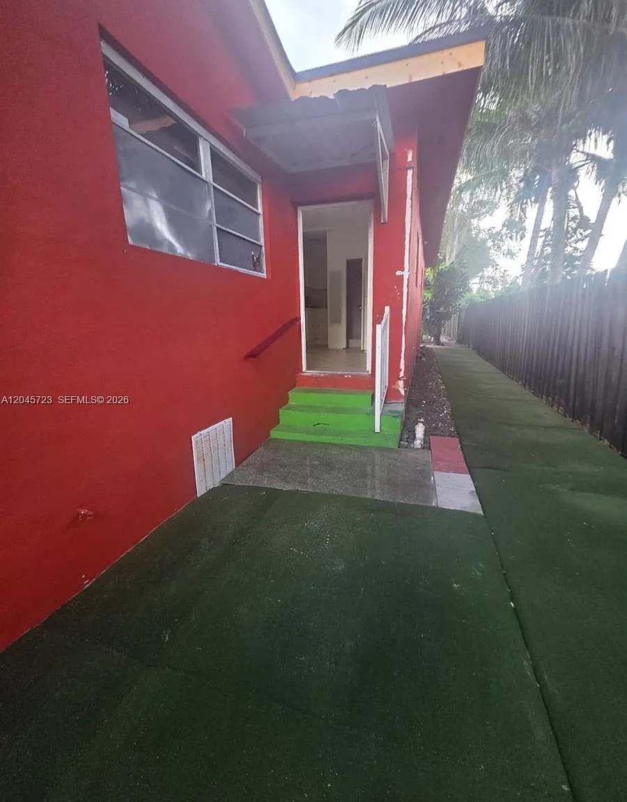 Golf Park Sec 2 Rev — Photo 2