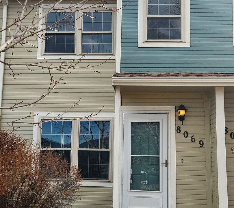 1st image of 8069 Lexington Park Dr