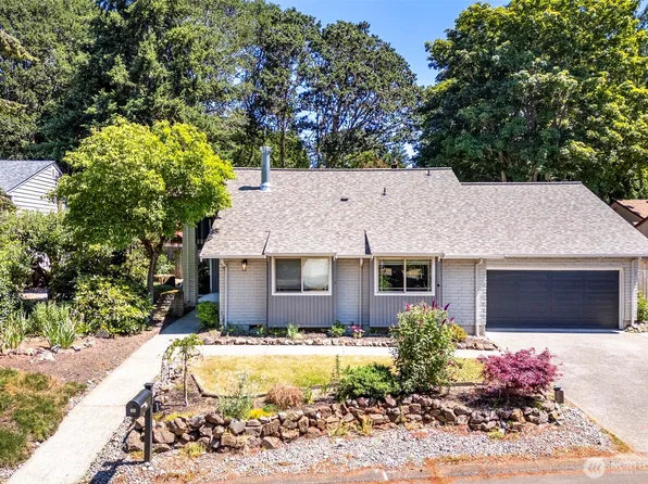 105 Lila Street, Steilacoom, WA 98388