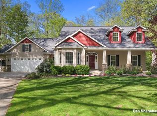 5825 Hunters Rdg, Fennville, MI 49408