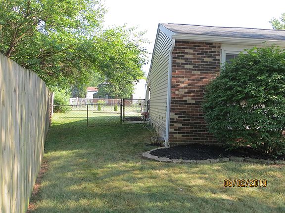 4th image of 5949 Winterberry Dr