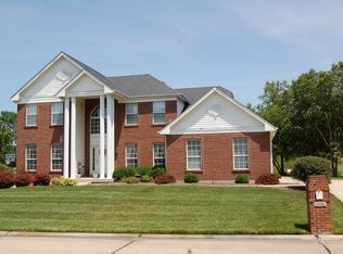 5590 Hennsley Cir, Weldon Spring, MO 63304