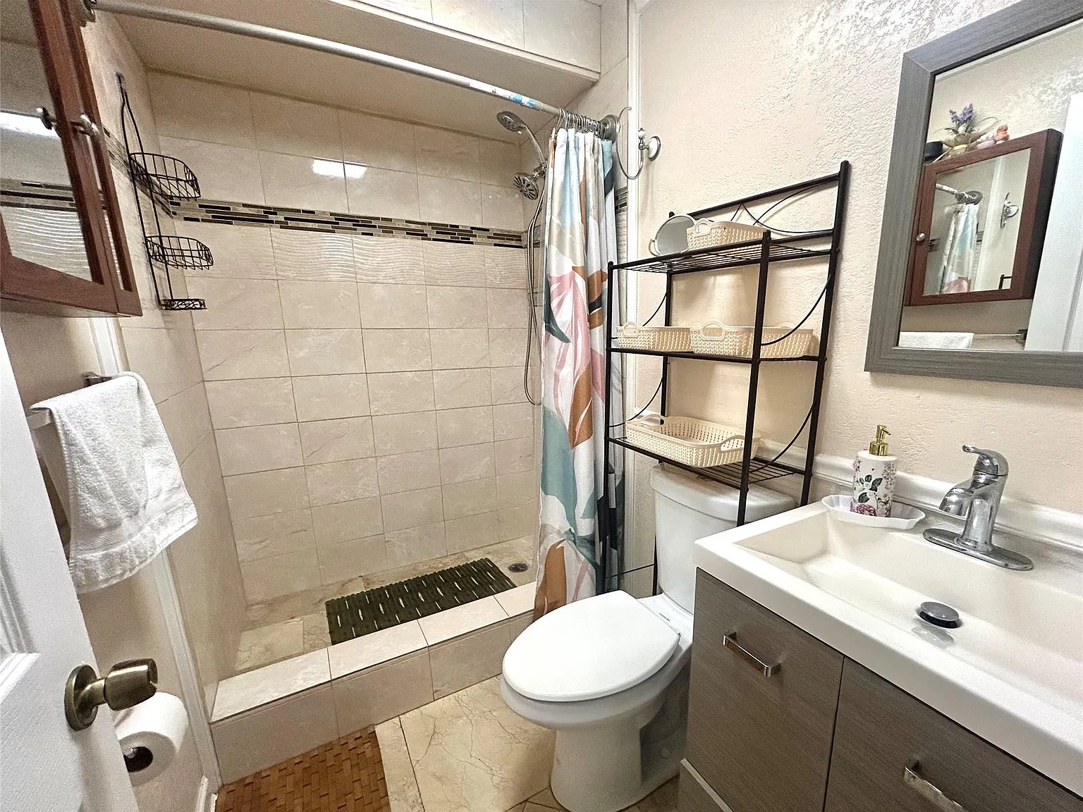 6100 Forest Hill Blvd — Photo 4