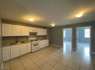 87 S 1st St #2, Elizabethport, NJ 07206
