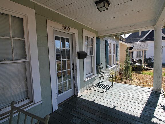 3rd image of 307 S Bevill St