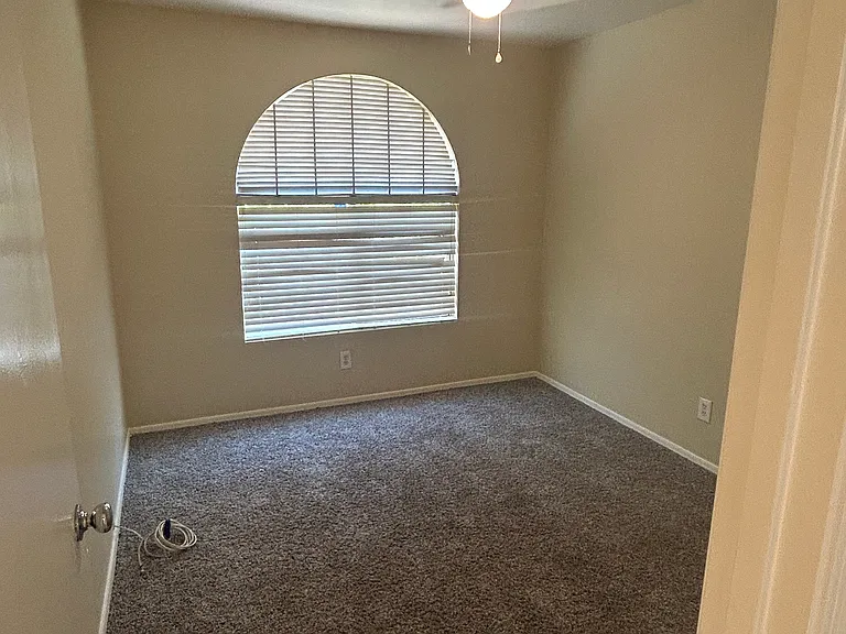 3033 W Graham Trl — Photo 15
