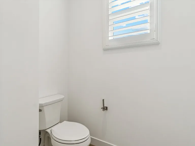 11138 N San Clemente St — Photo 17