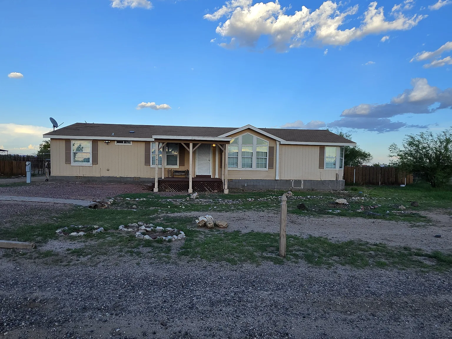 W Montgomery Rd, Wittmann — Photo 1