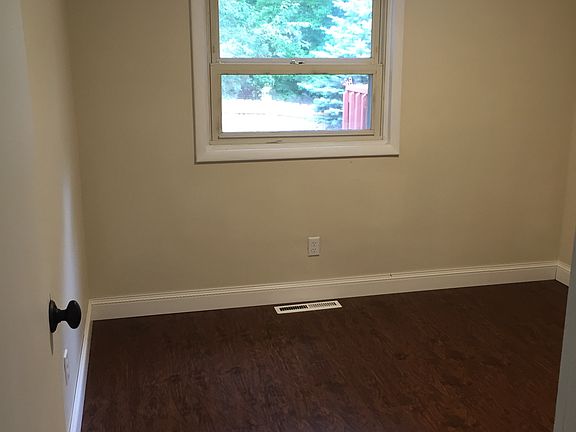 2nd image of 107-09 Gill Dr