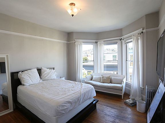 2nd image of 2230 Mission St APT 20