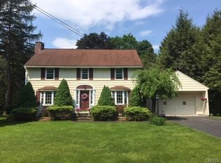 31 Lyndon Rd, Fayetteville, NY 13066