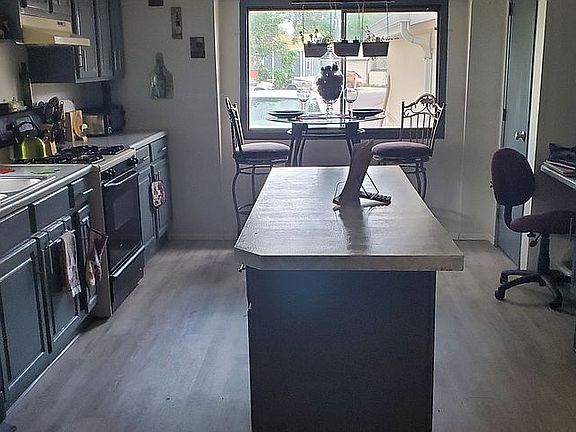 large kitchen-not a galley!