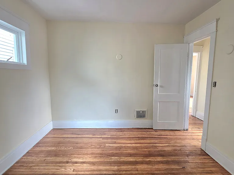 414 Lisbon Ave #1 — Photo 4