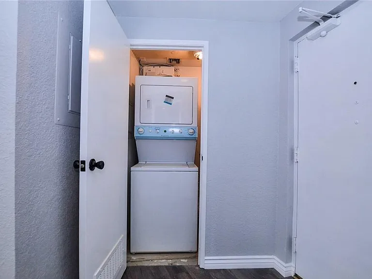 700 E Ocean Blvd #604 — Photo 8