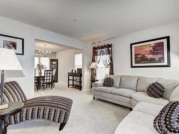 4th image of 10746 Sourwood Ave